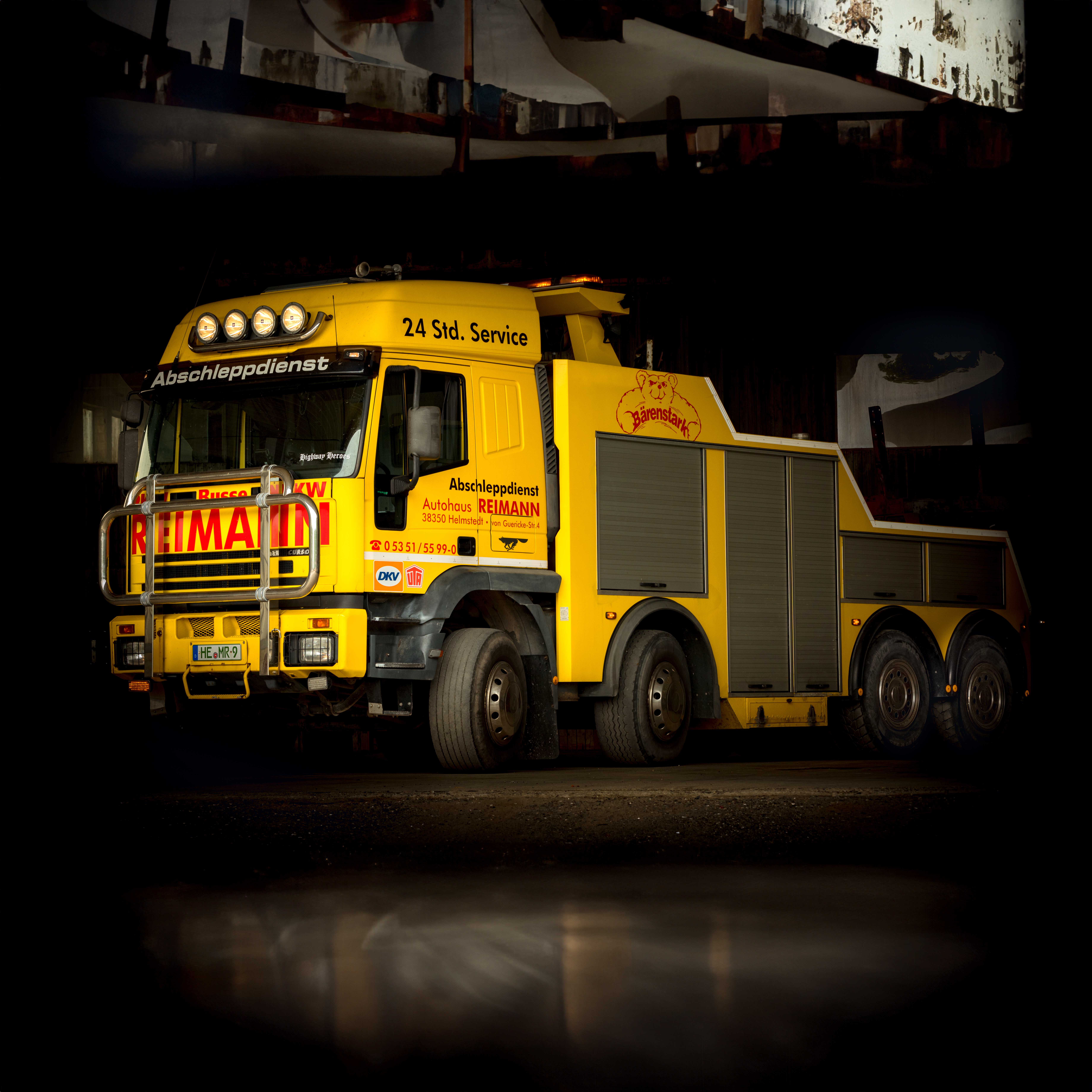 HE-MR-9–Iveco-Berger-mit-Unterfahrlift Iveco Berger mit Unterfahrlift